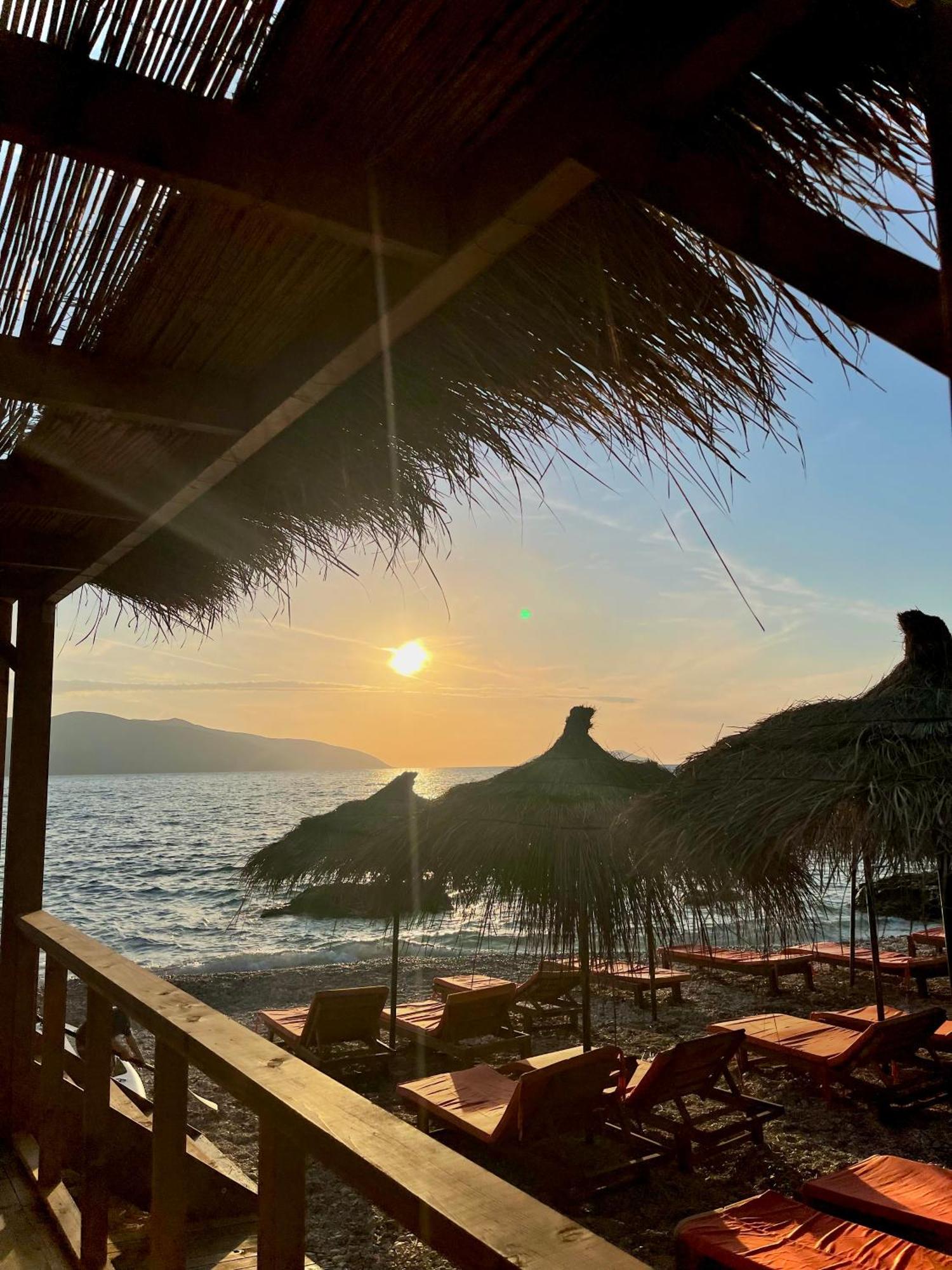 Envi Hotel Vlorë Eksteriør bilde