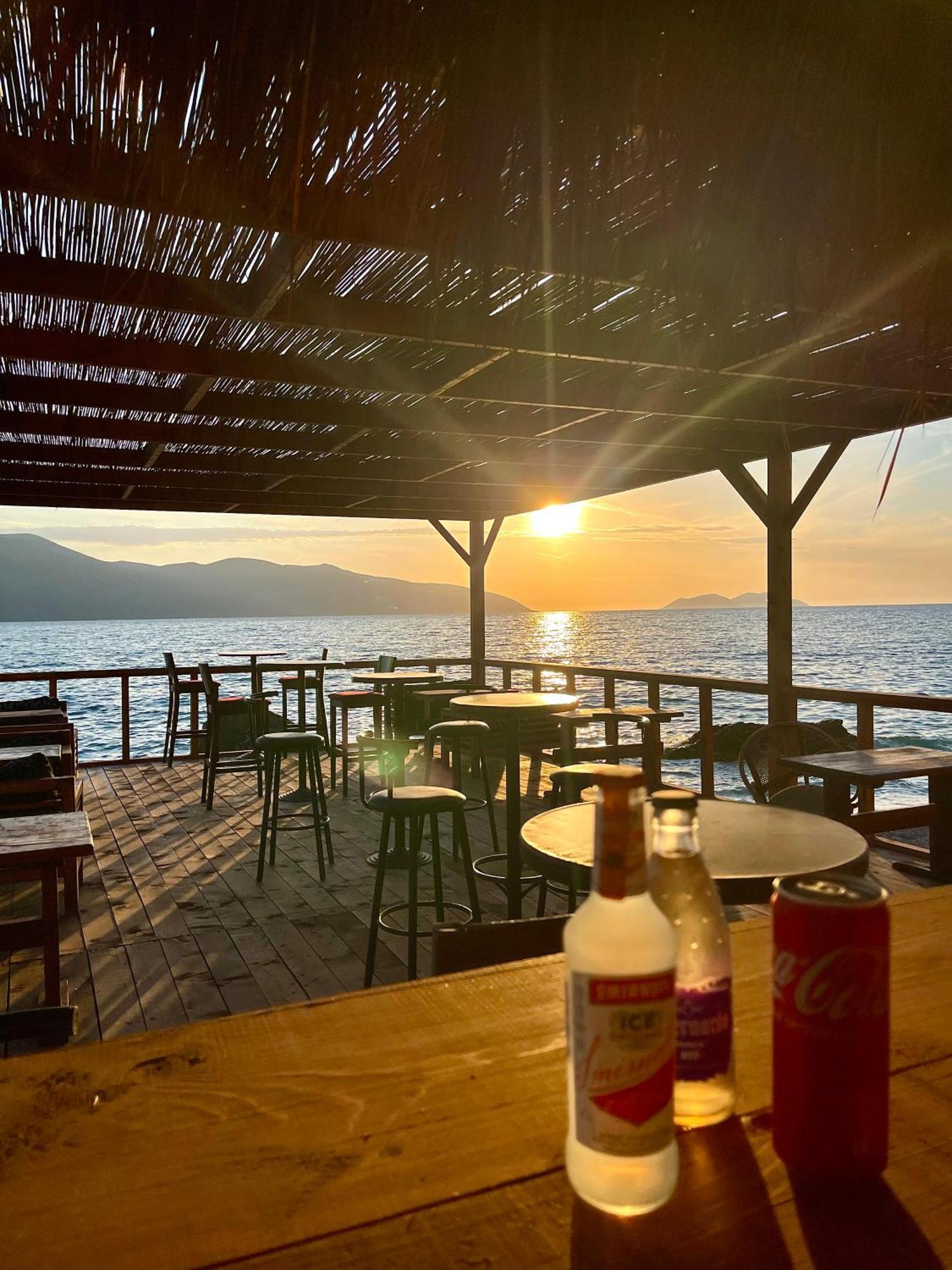 Envi Hotel Vlorë Eksteriør bilde