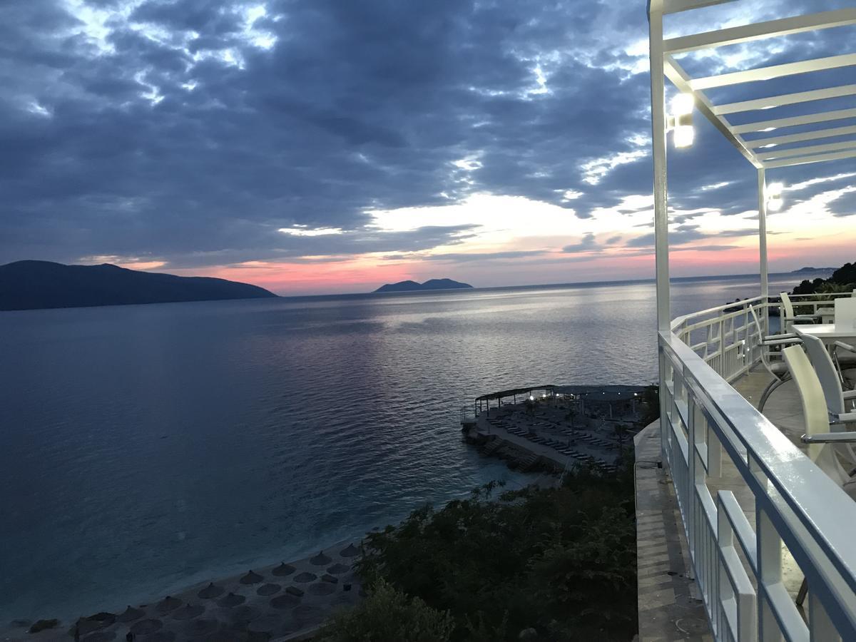Envi Hotel Vlorë Eksteriør bilde