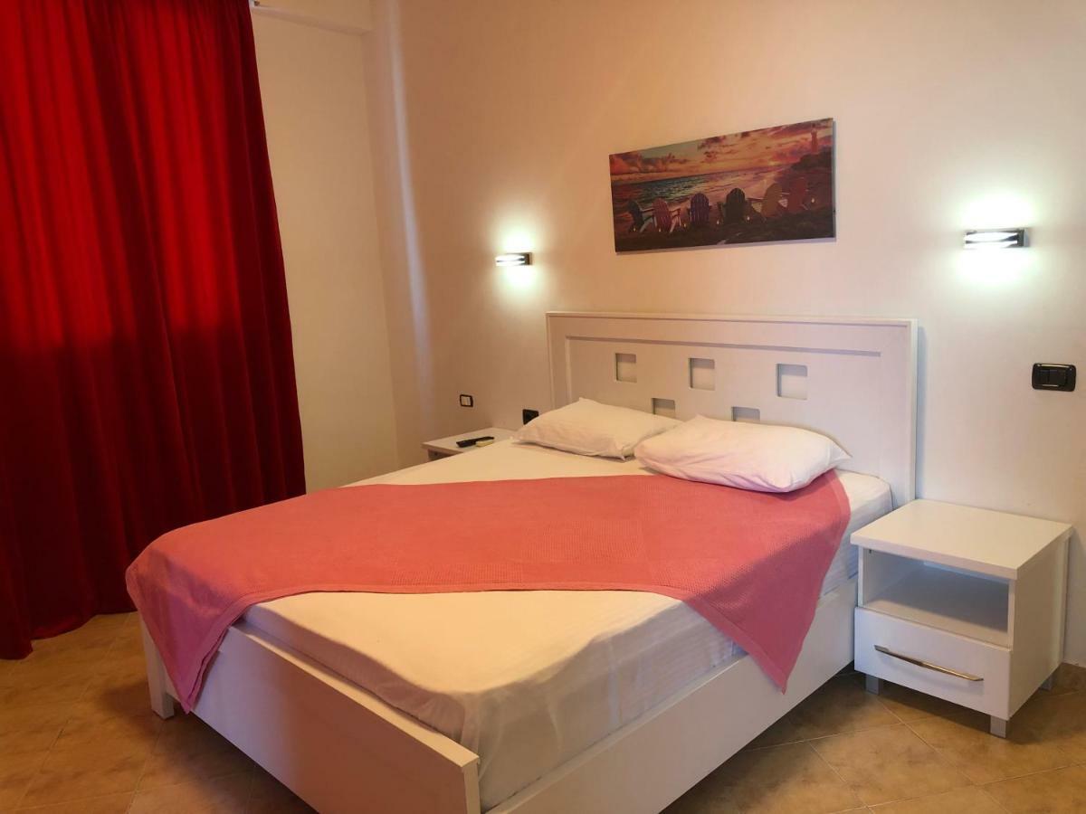 Envi Hotel Vlorë Eksteriør bilde